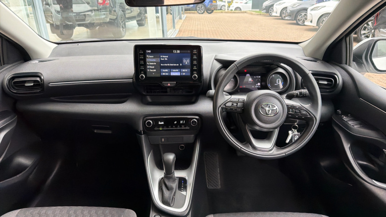 Toyota Yaris 1.5 Hybrid Design 5dr CVT Hybrid Hatchback